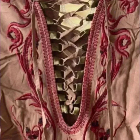 🆕Velzera Plus Size Khaki Embroidered Peasant Dress 1X🆕 - Picture 4 of 7